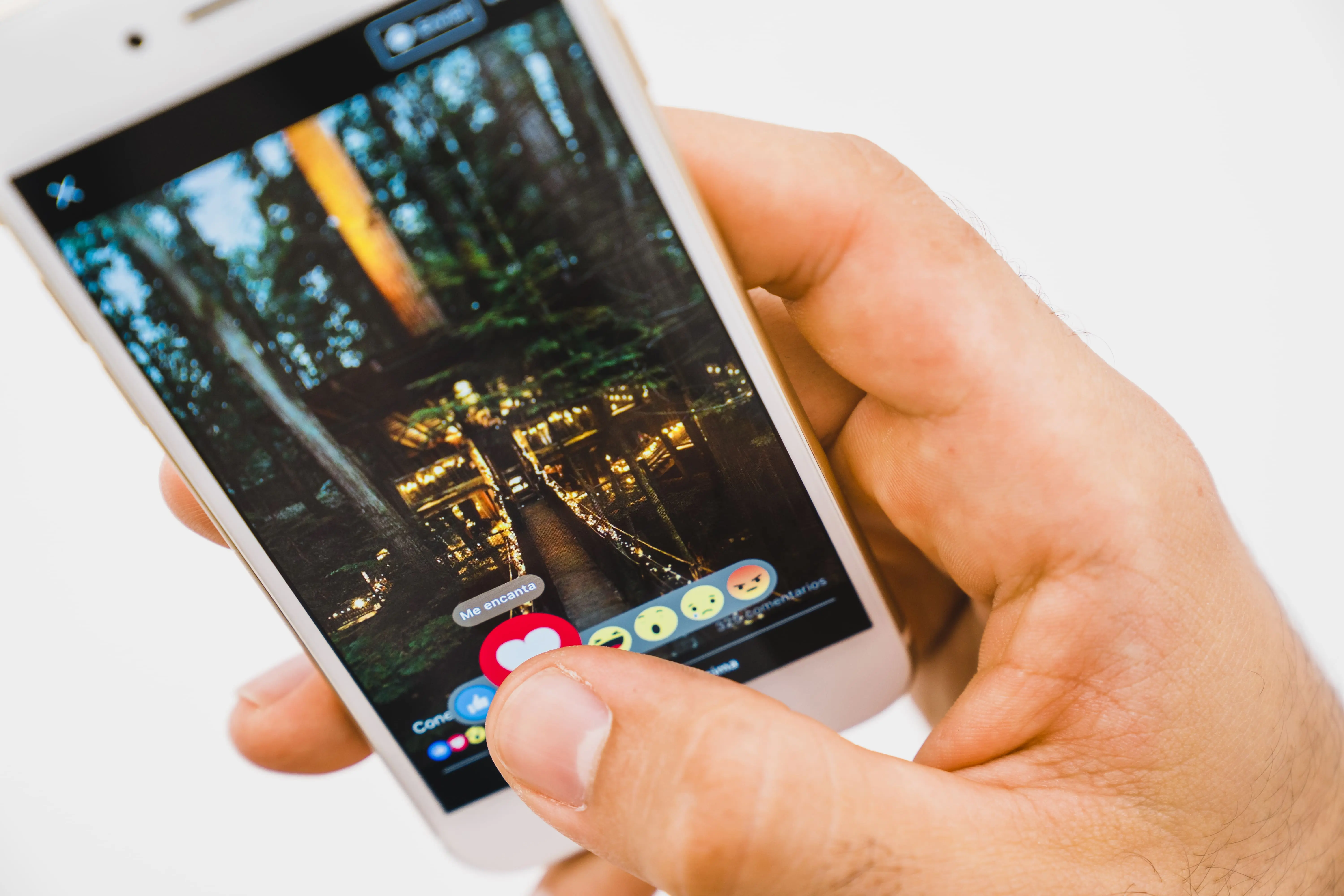 Vídeos Personalizados: O Guia Definitivo para Dominar as Vendas B2B em 2026